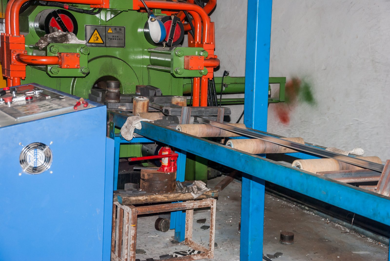 （06）型材挤压 Scaled