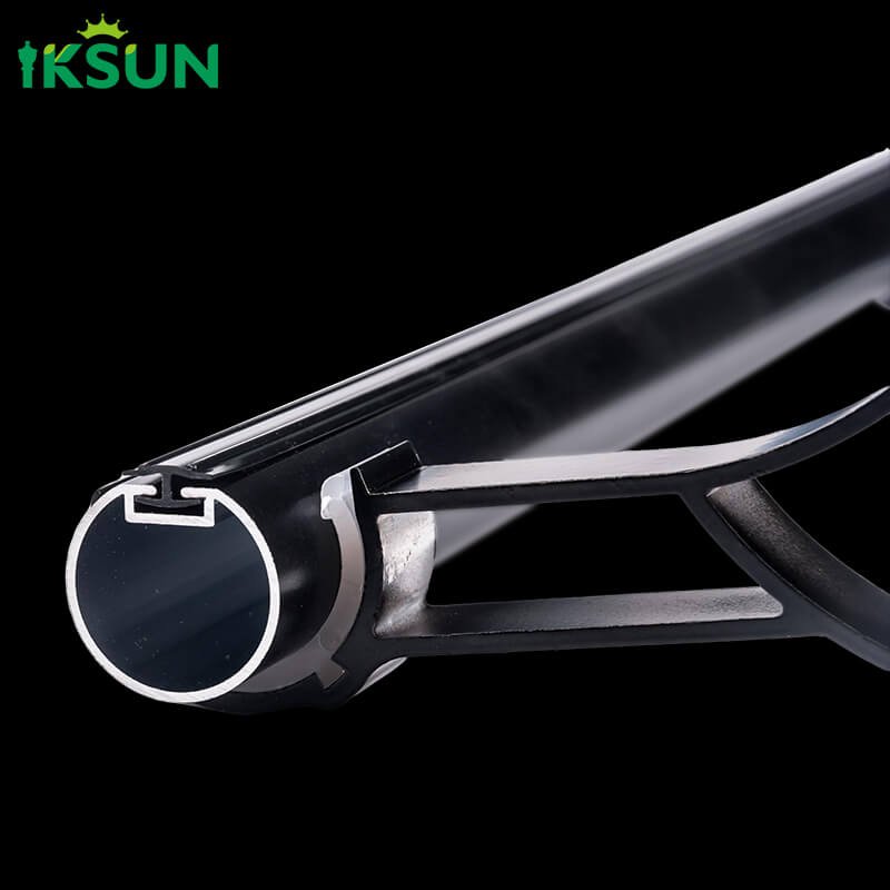 Close-up detail of black aluminum curtain rod profile on a black background, smooth and stylish appearance.